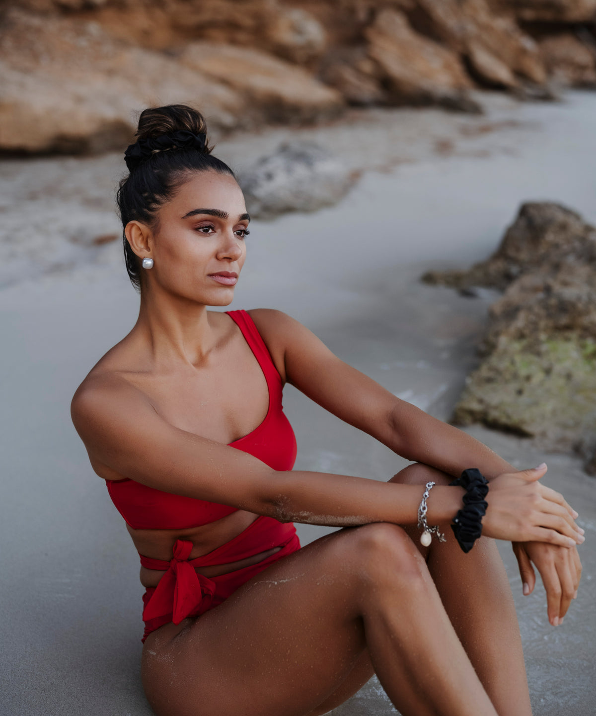 Swim & Sweat Scrunchie - Black