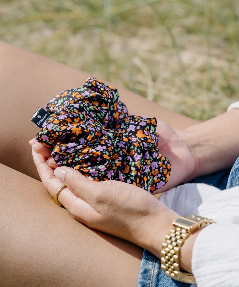 ADA - Printed Scrunchie - Blau/Weiß - Fizz & Femme