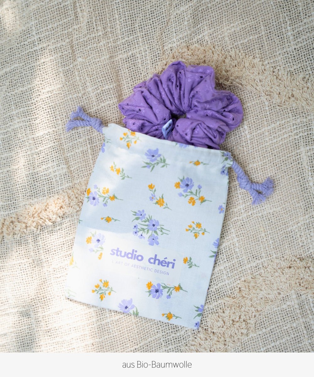 AMELIE - Travel Bag mit Blümchenmuster - Lila/Gelb/Weiß - Studio Chéri