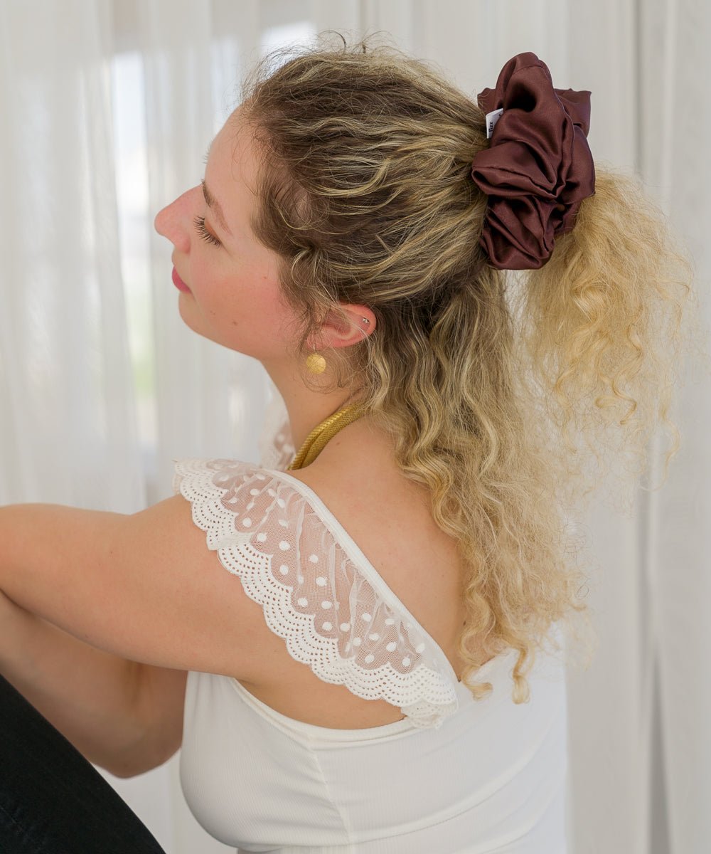 CLAIRE - Satin Scrunchie | Brown - Braun - Fizz & Femme