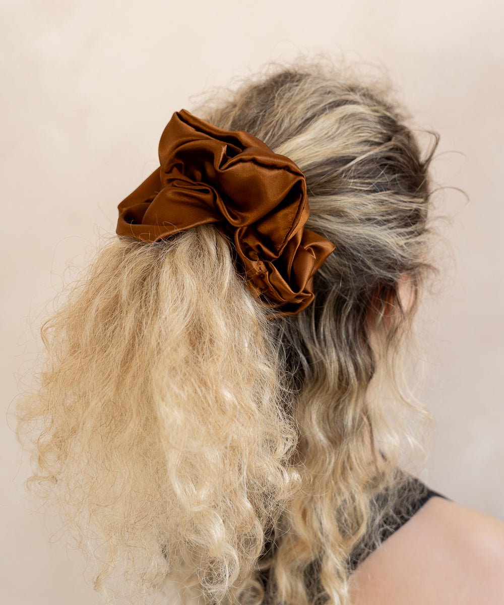 CLAIRE - Satin Scrunchie | Copper - Braun - Fizz & Femme