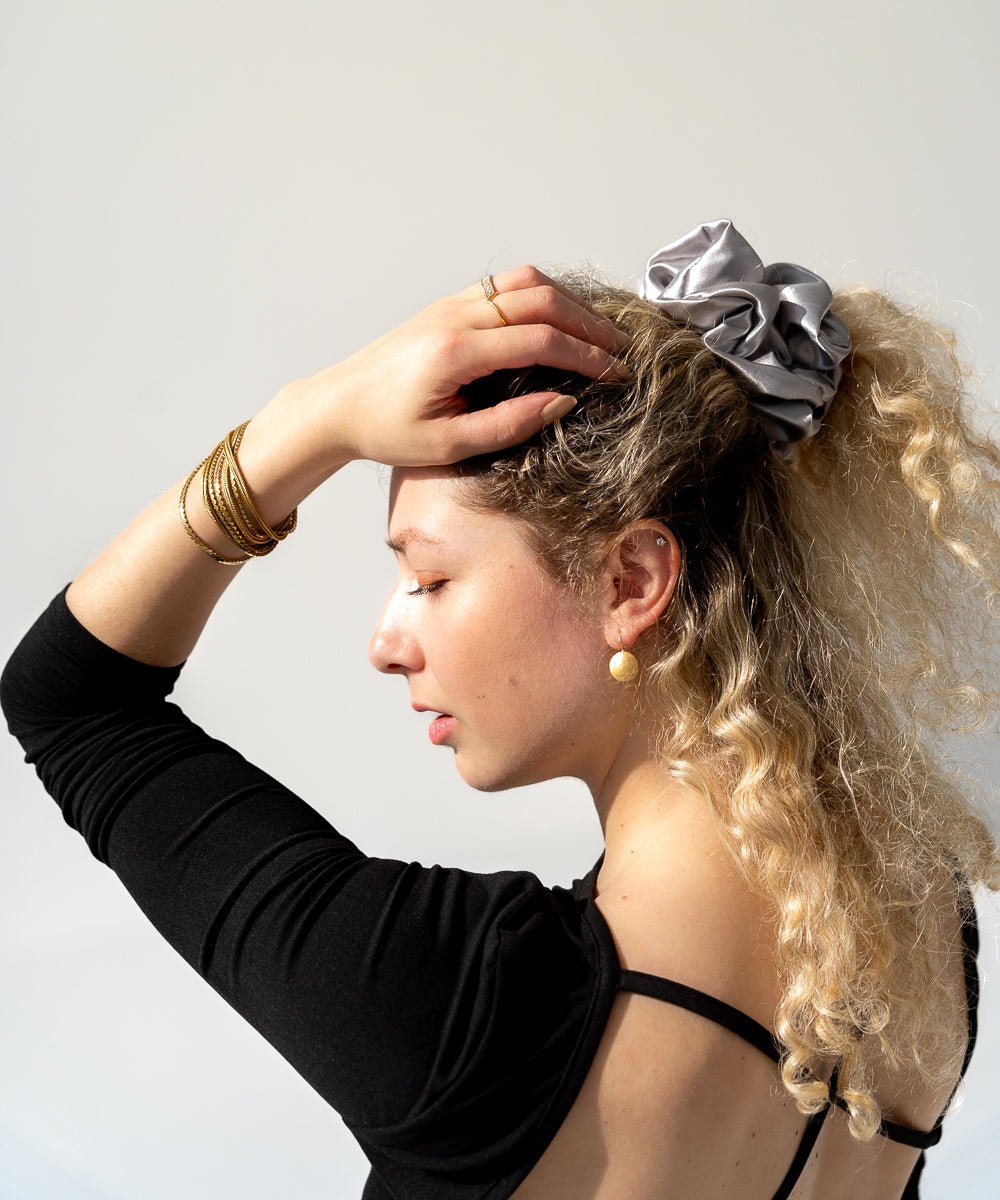 CLAIRE - Satin Scrunchie | Silver - Grau - Fizz & Femme