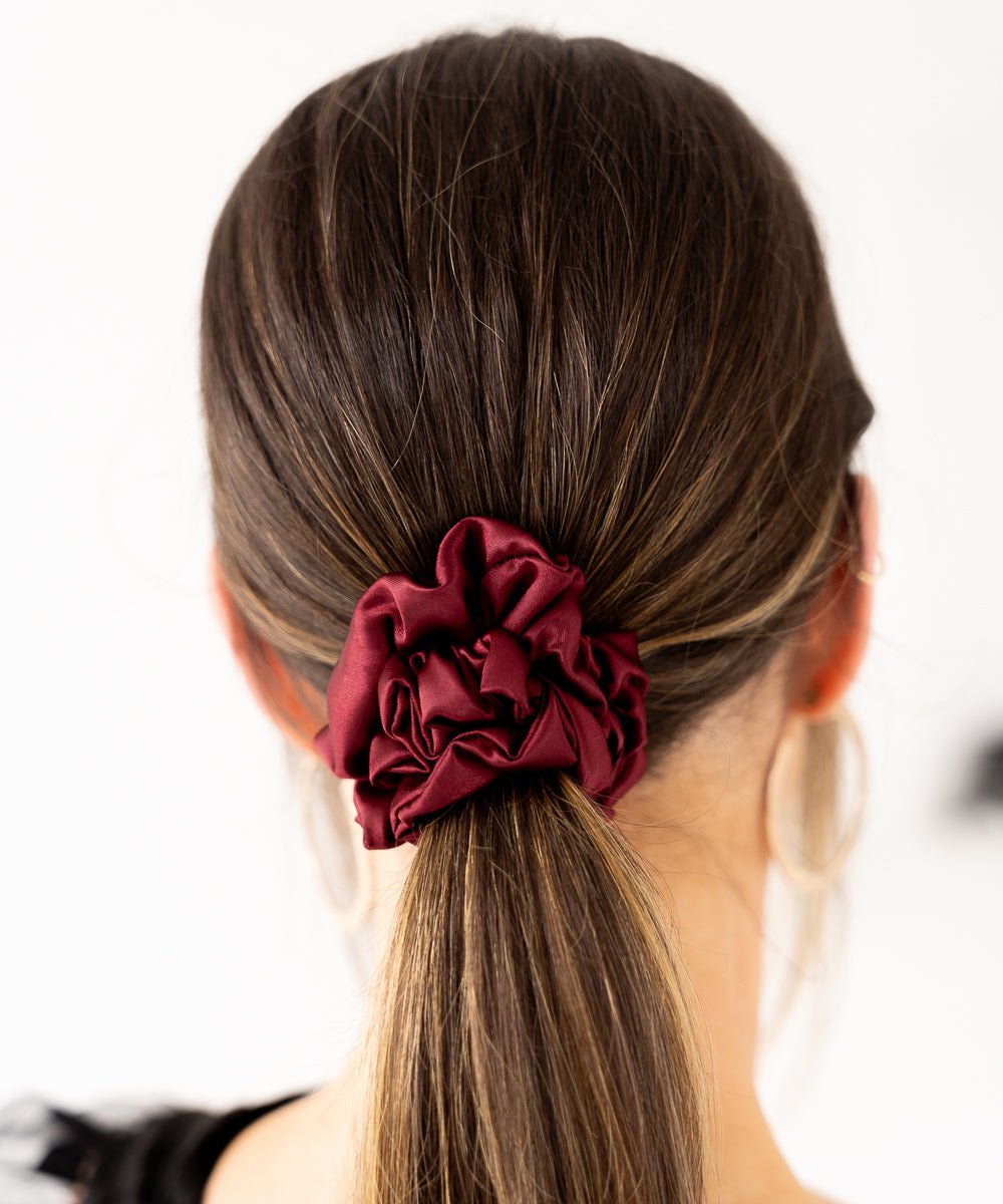 CLAIRE - Satin Scrunchie | Wine - Rot - Fizz & Femme