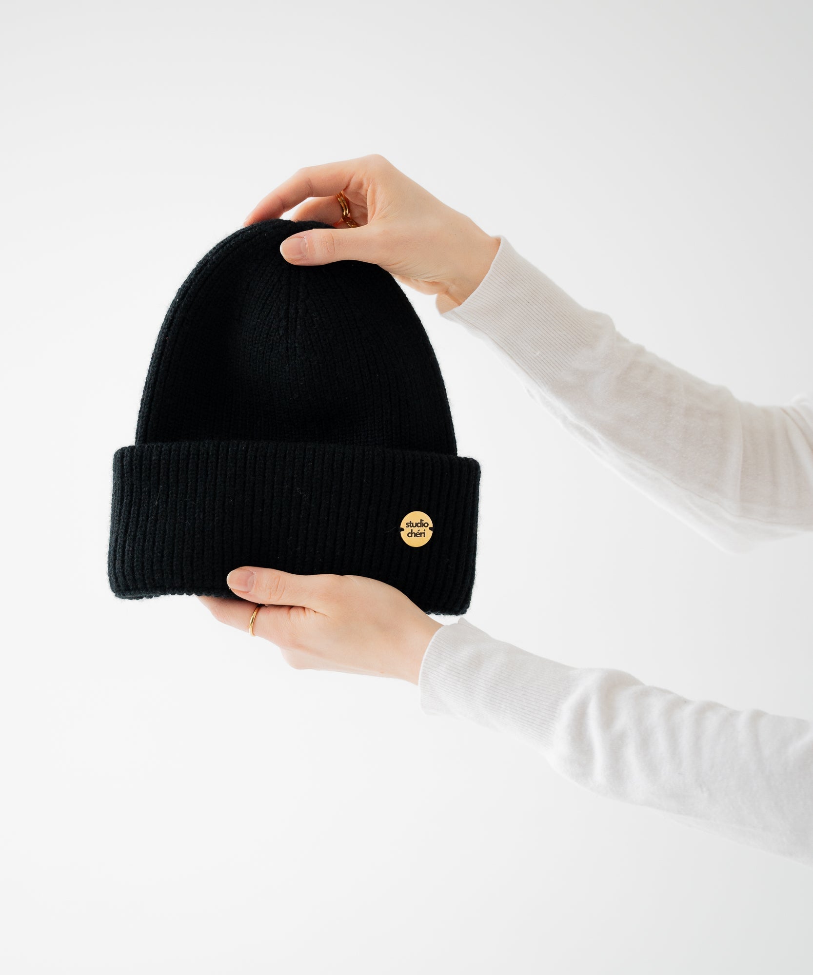 CLEO - Strickmütze aus Merinowolle | Black - Schwarz - Studio Chéri