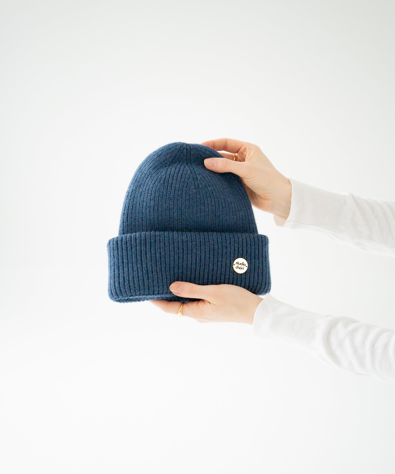 CLEO - Strickmütze aus Merinowolle | Jeans - Blau - Studio Chéri