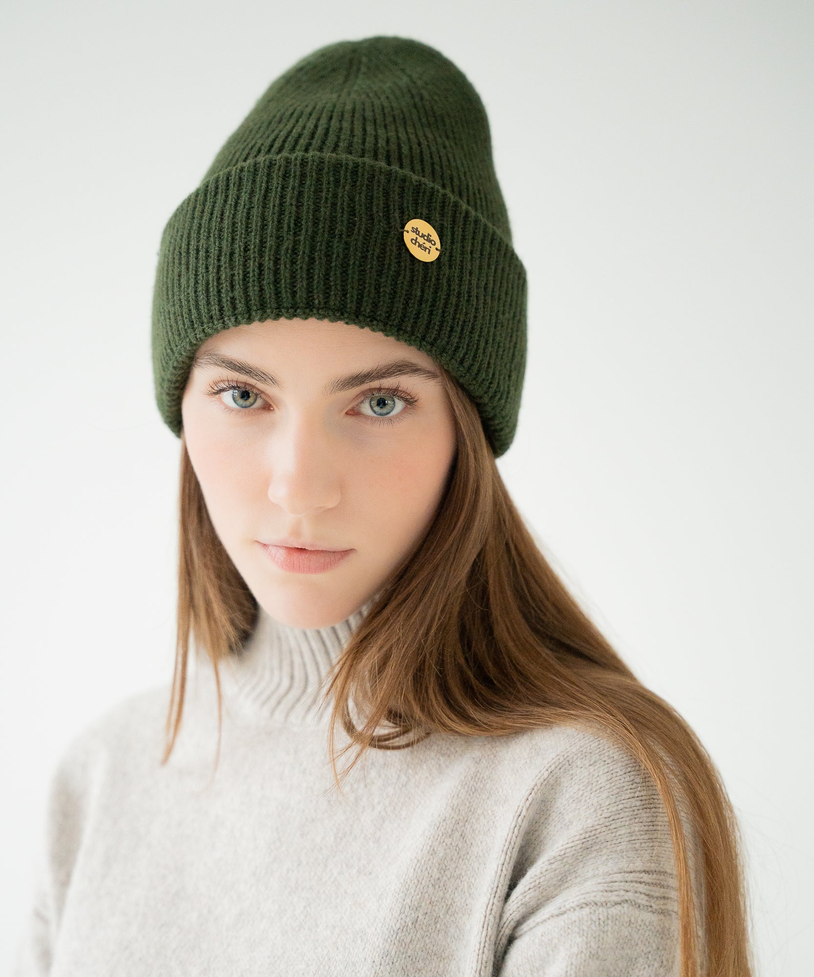 CLEO - Strickmütze aus Merinowolle | Olive - Grün - Studio Chéri