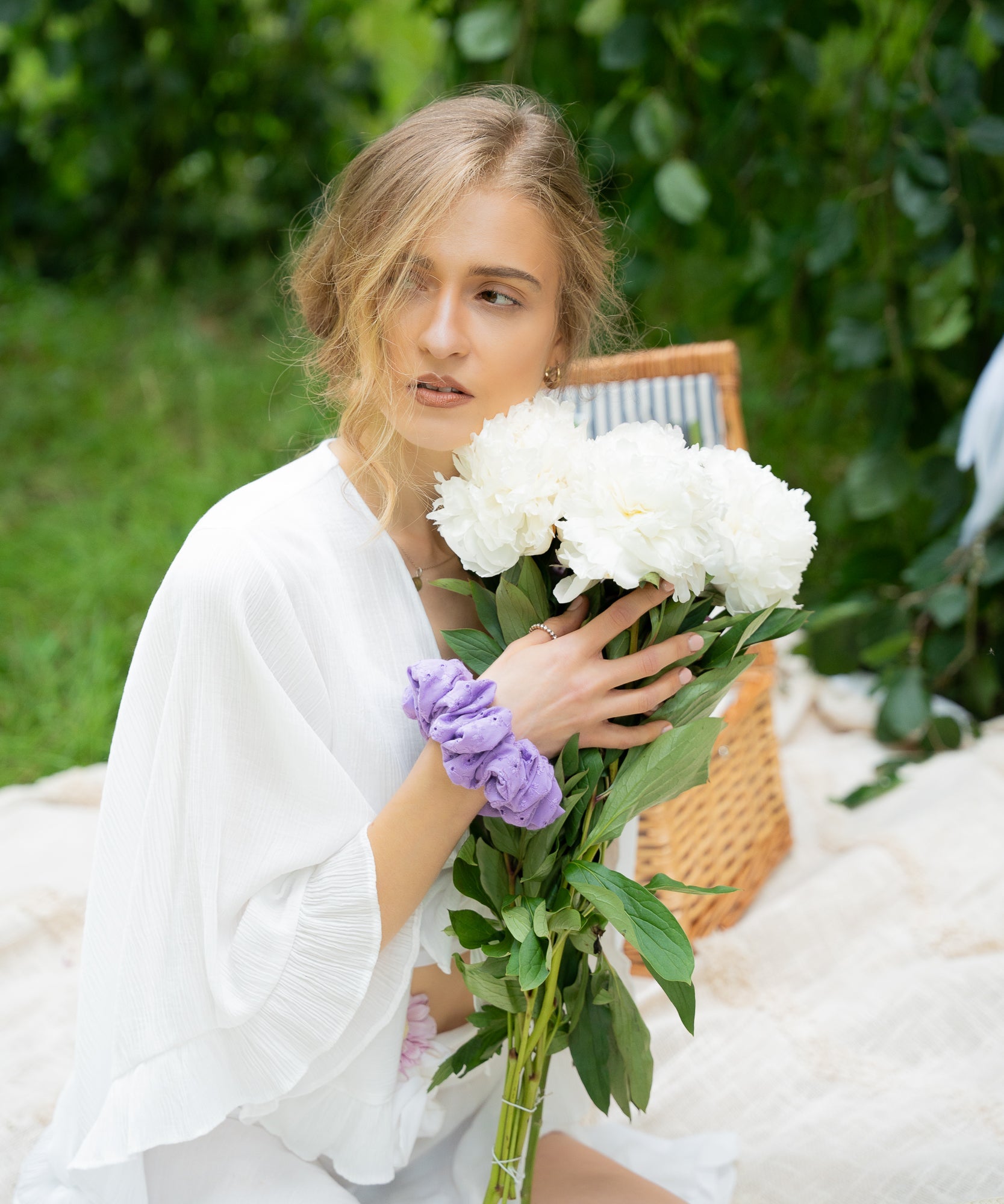 ELDERFLOWER - Scrunchie mit Blümchenmuster - Lila - Studio Chéri