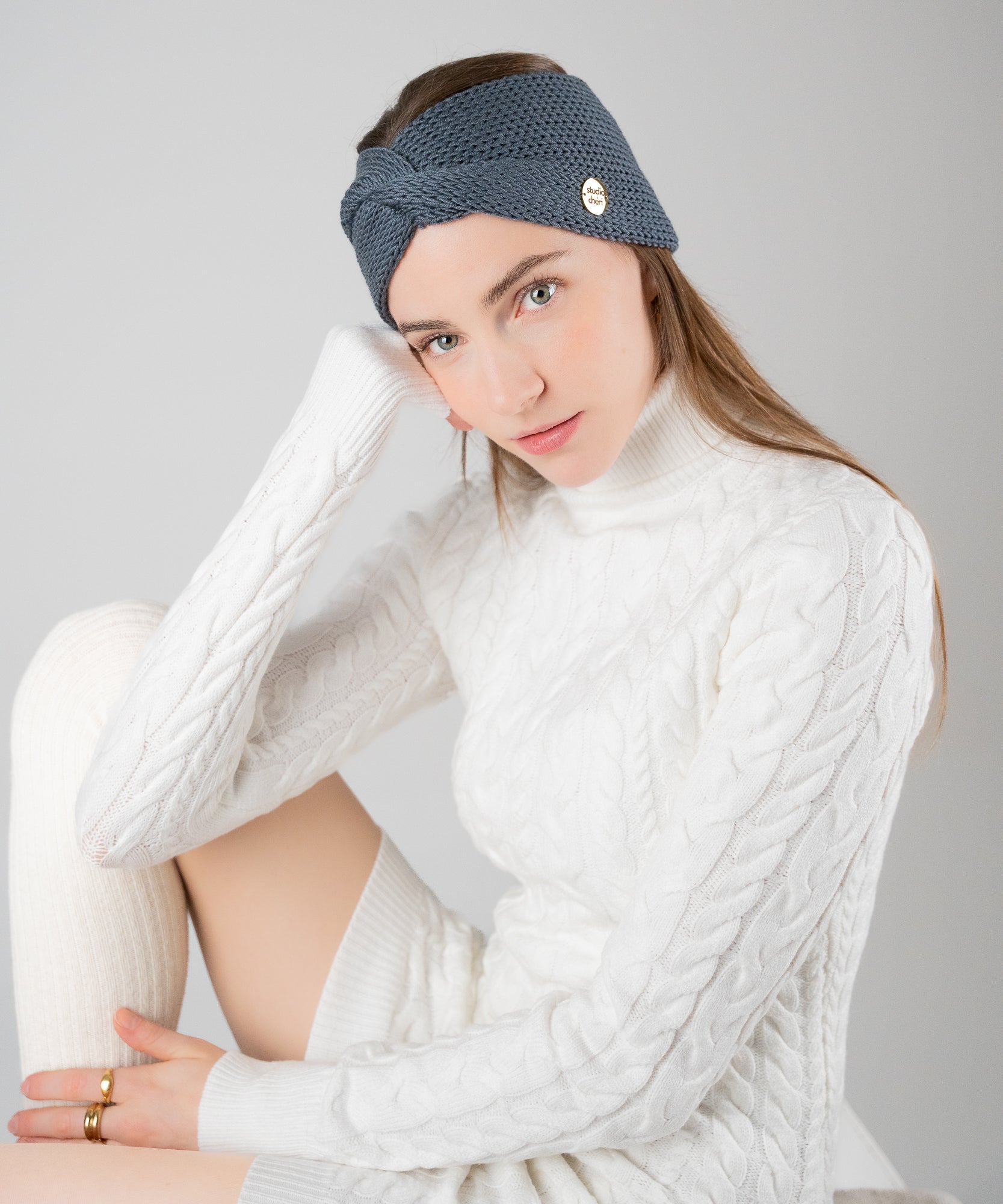 EMMA - Stirnband aus Merinowolle | Dark Grey - Pink - Studio Chéri