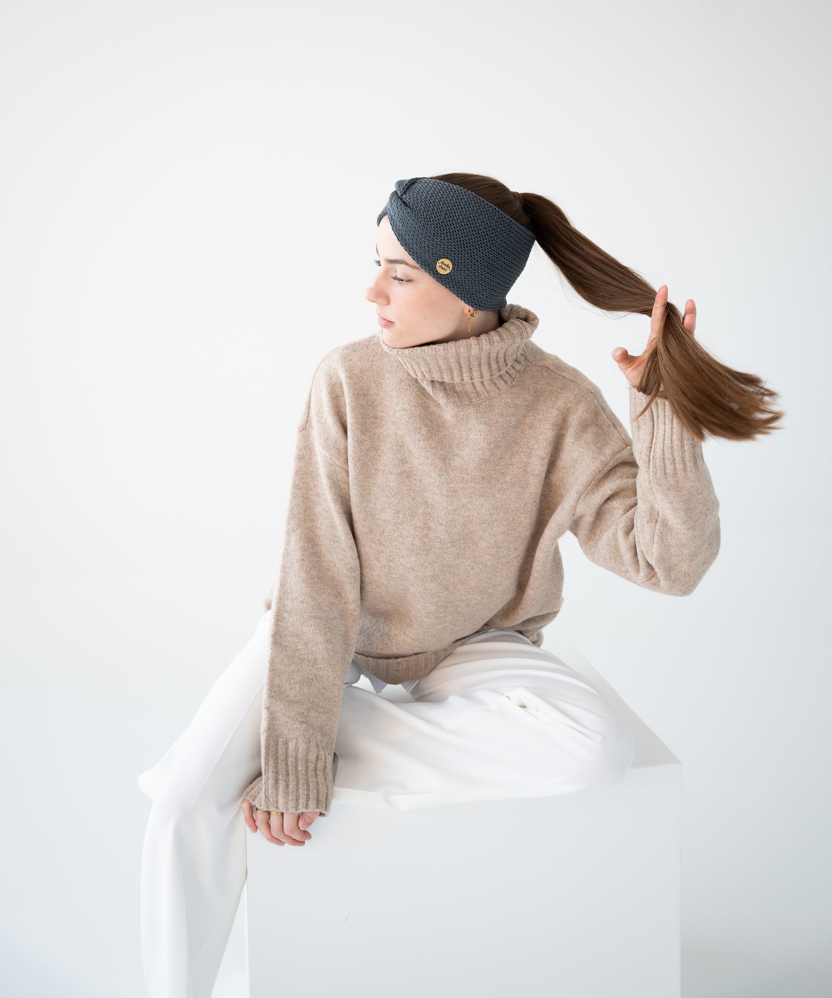 EMMA - Stirnband aus Merinowolle | Grey - Pink - Studio Chéri