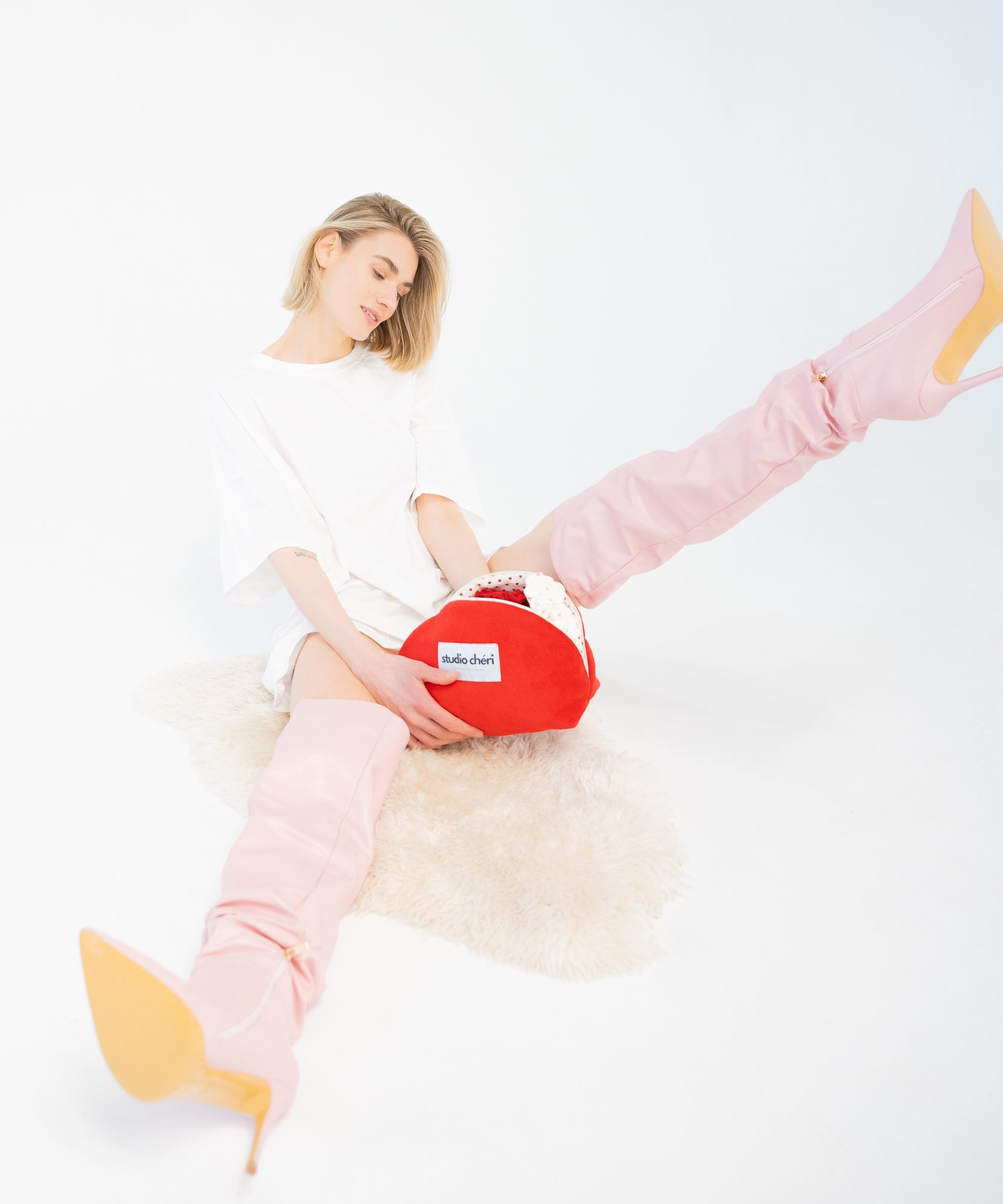 FLUFFY VALENTINE | Kosmetiktasche - Rot/Weiß - Studio Chéri