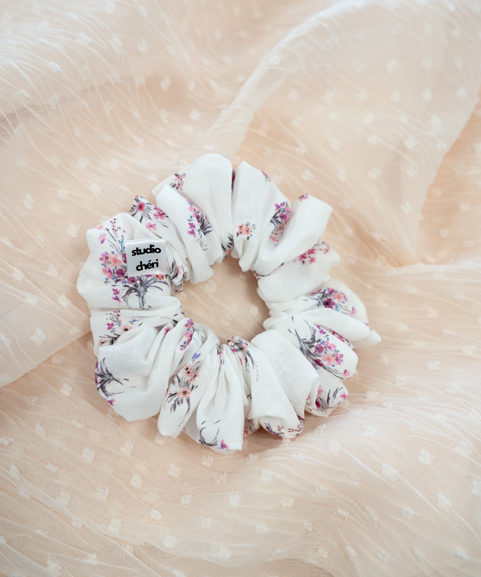 KATE - Scrunchie mit Blümchenmuster - Rosa/Weiß - Studio Chéri
