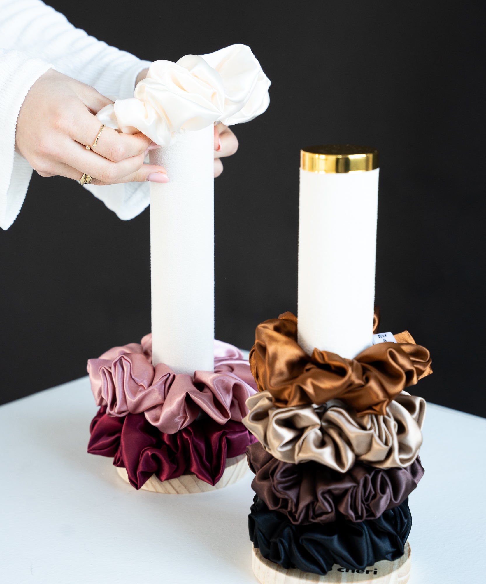 KENDALL - Scrunchie Organizer - Beige - Studio Chéri