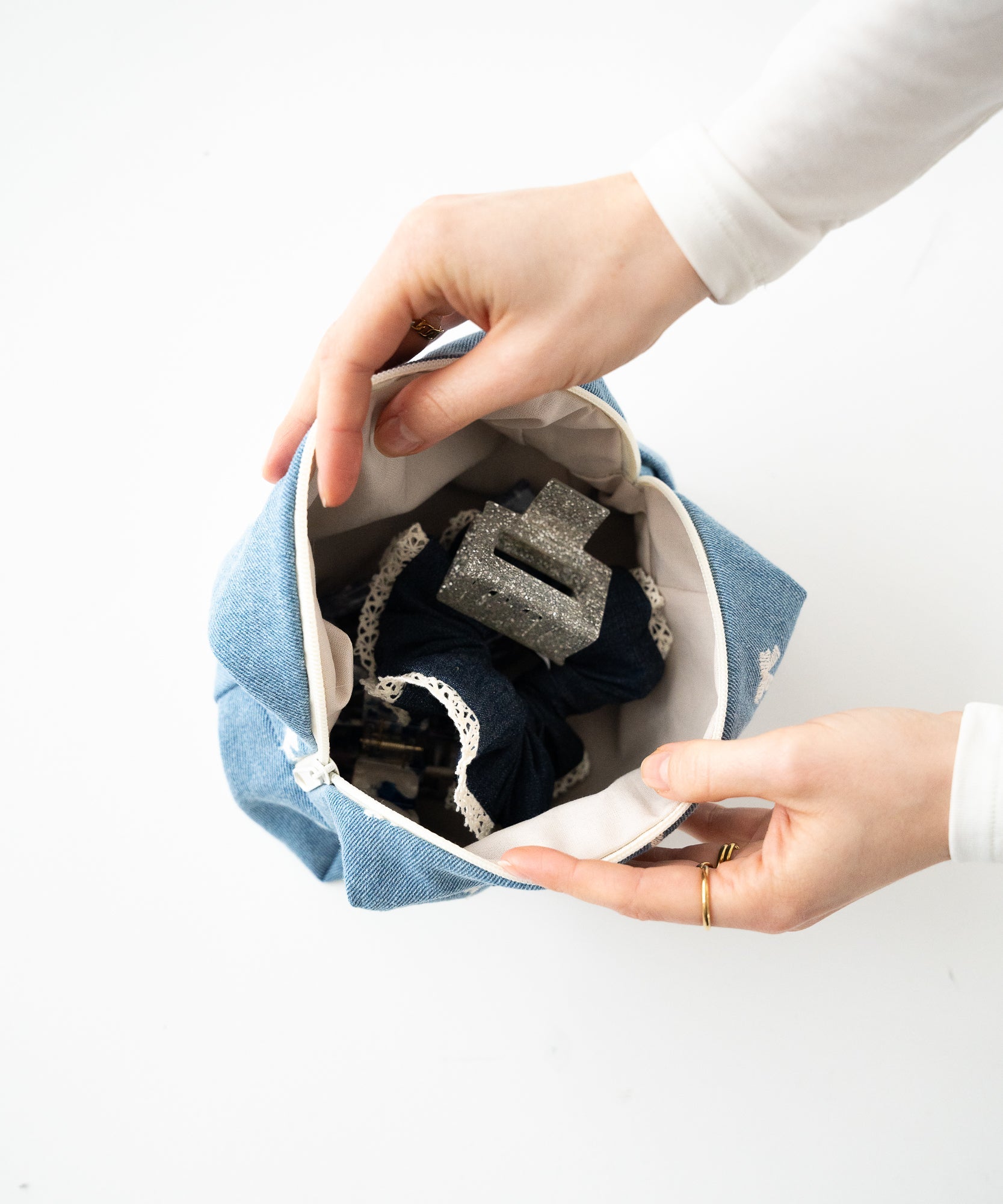 MAGGIE - Kosmetiktasche | Bow Dreams - Blau - Studio Chéri