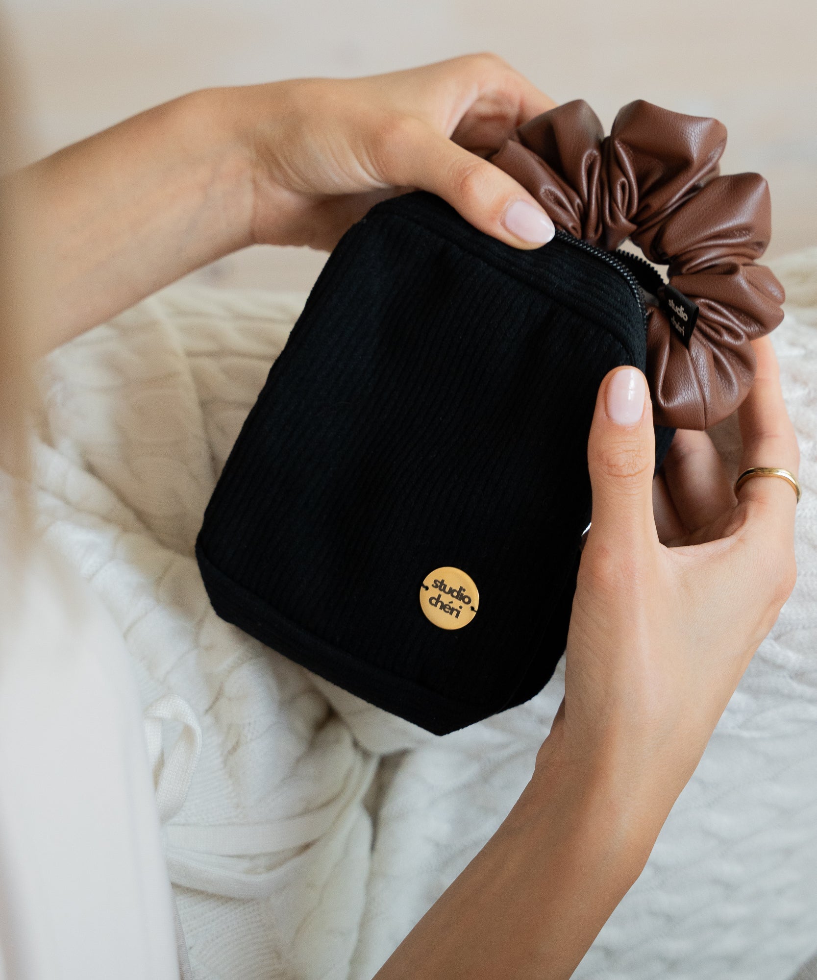 MINI MALU - Kosmetiktasche | Black - Schwarz - Studio Chéri