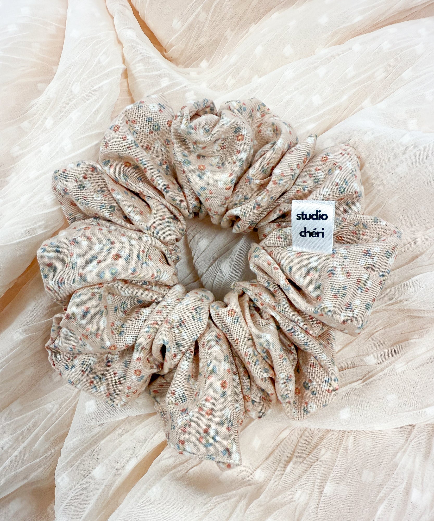 PETITE FLEUR - Surprise Scrunchie LIMITED - Grün - Studio Chéri