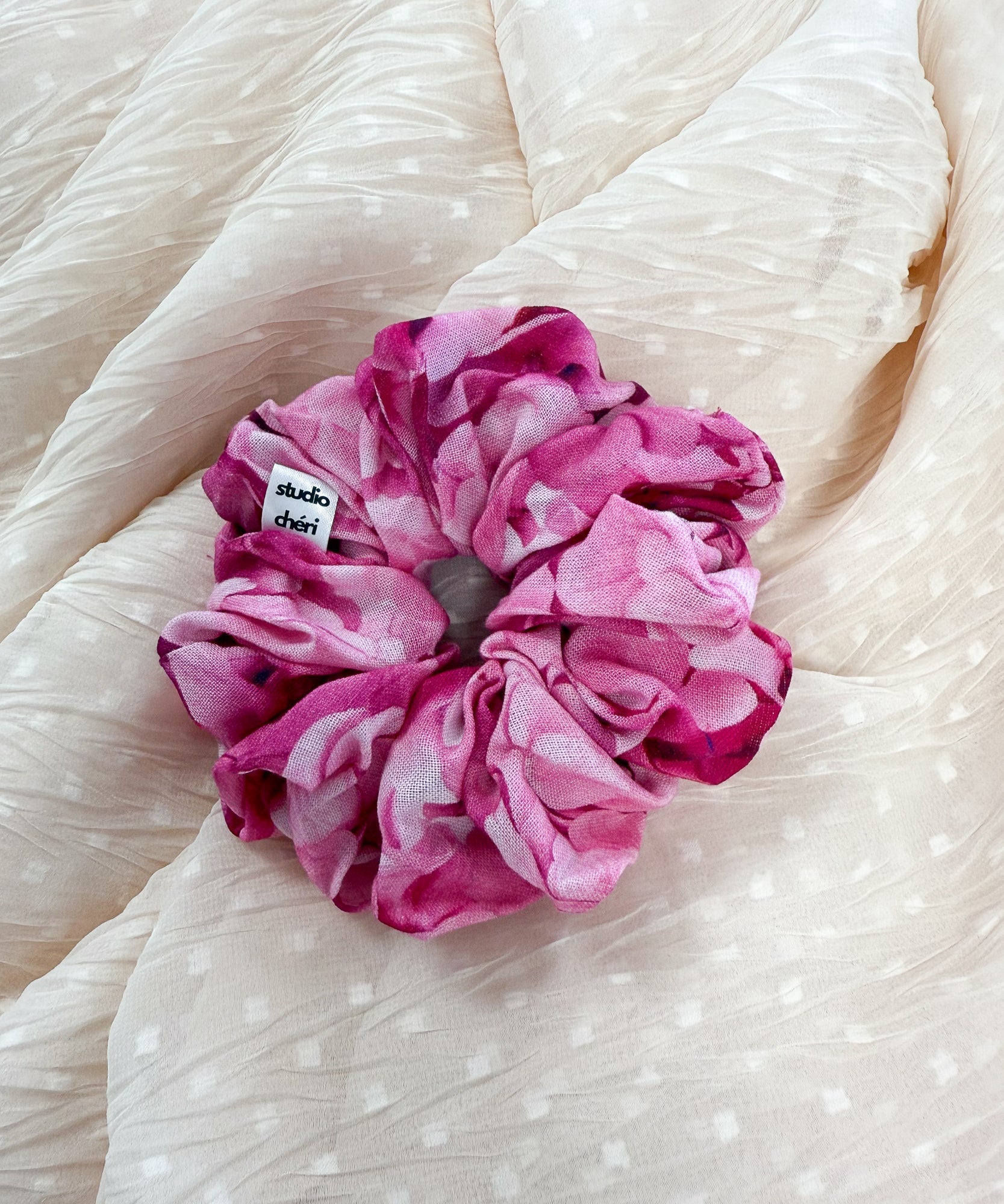 PINK GARDEN - Surprise Scrunchie LIMITED - Grün - Studio Chéri