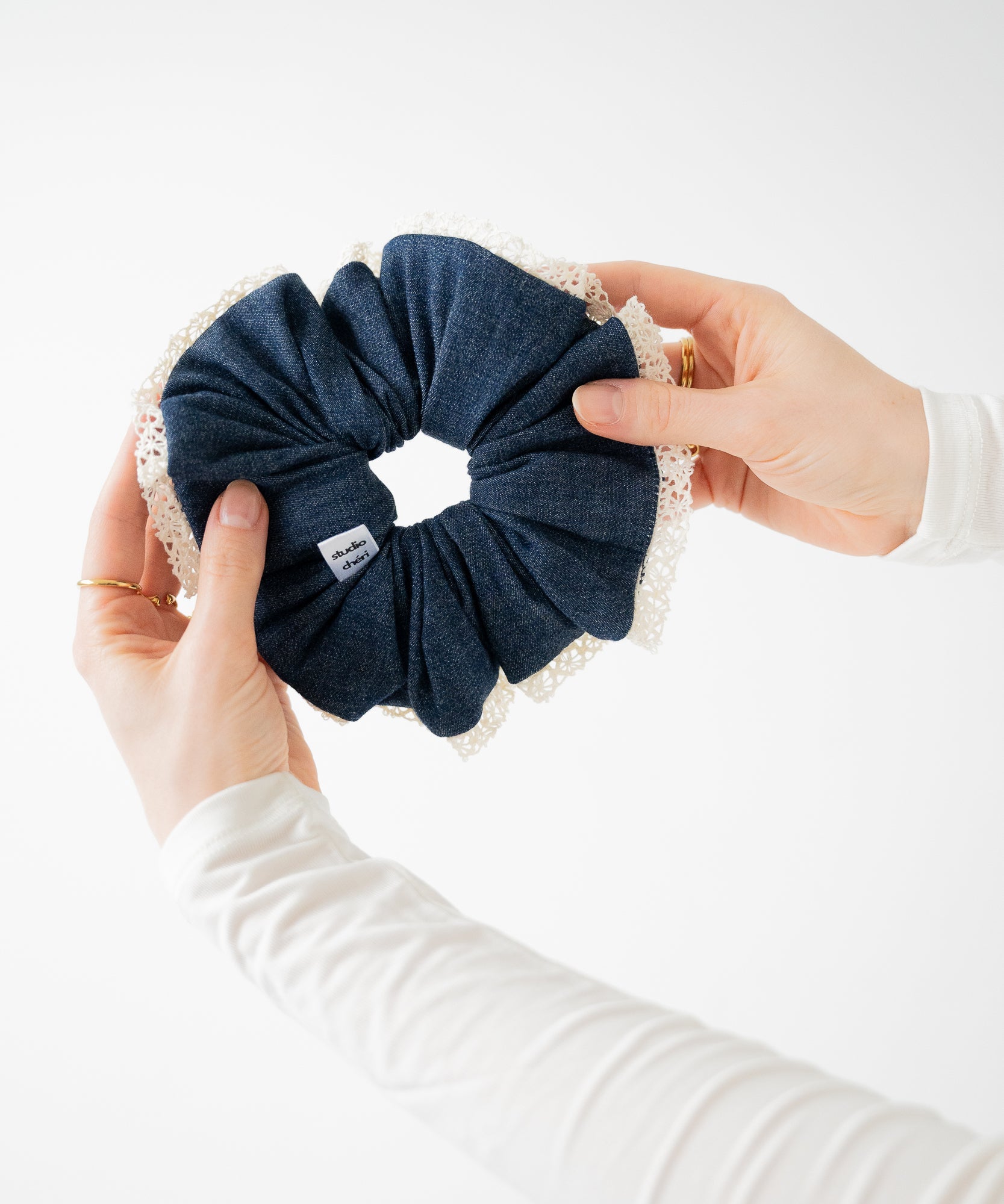 SELENA - Scrunchie mit Spitze - - Studio Chéri