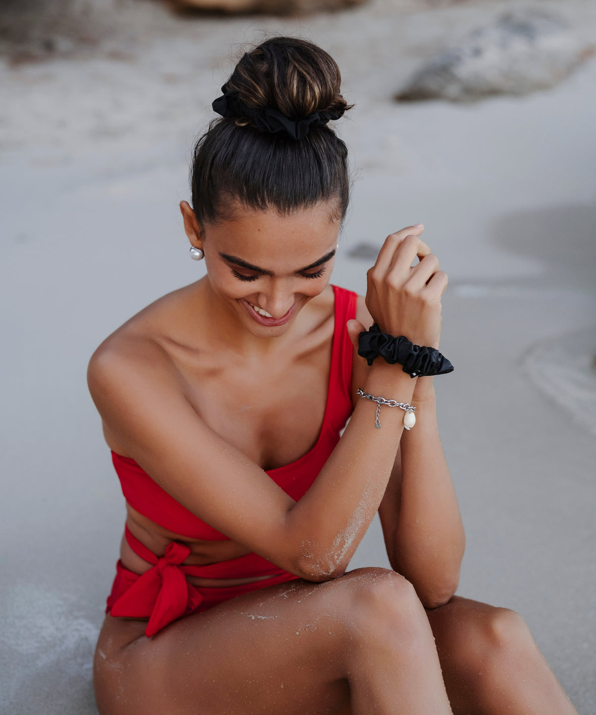 Swim & Sweat Scrunchie - Black - Schwarz - Studio Chéri