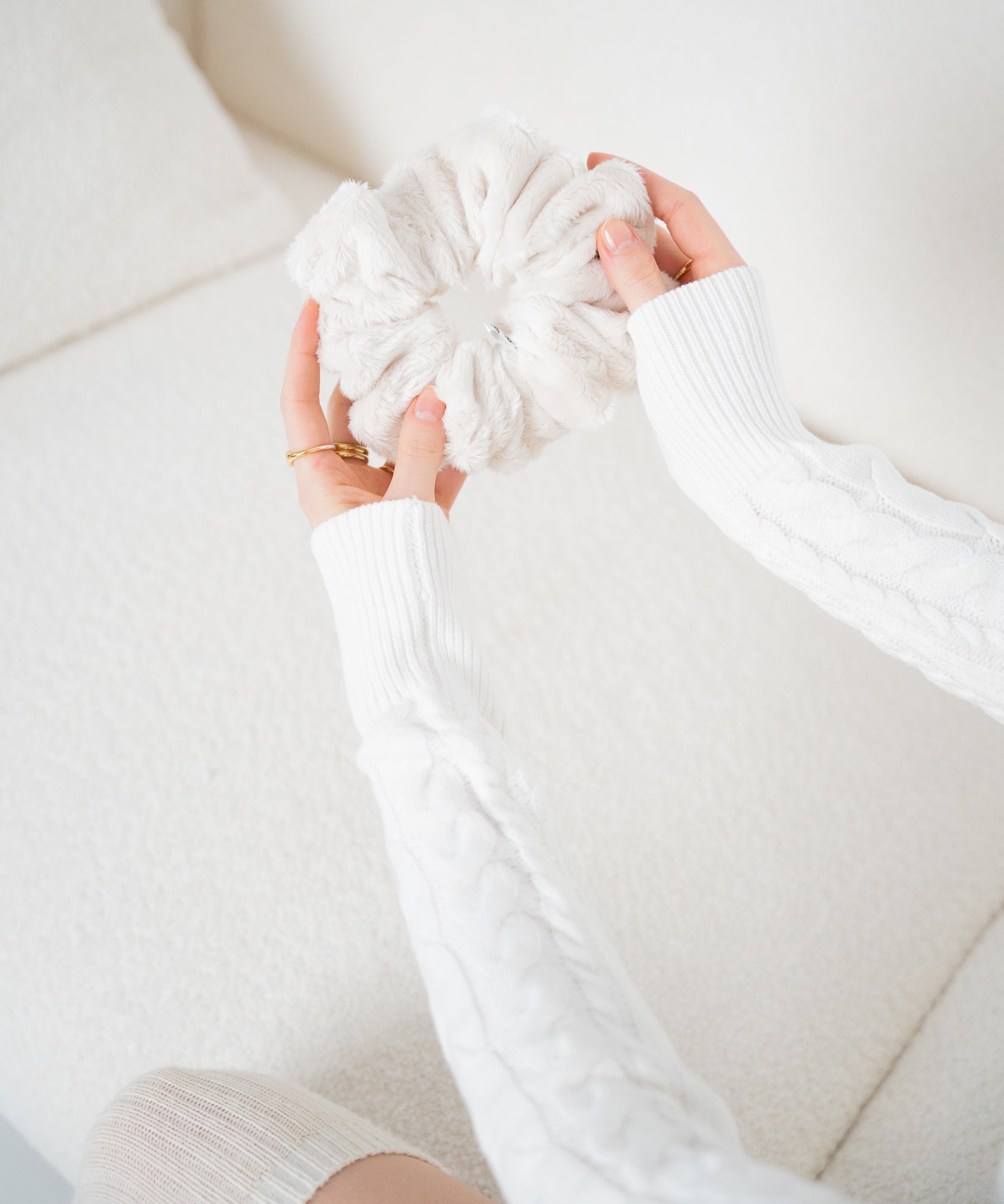 TEDDY WHITE - Scrunchie aus Teddyfell - - Studio Chéri