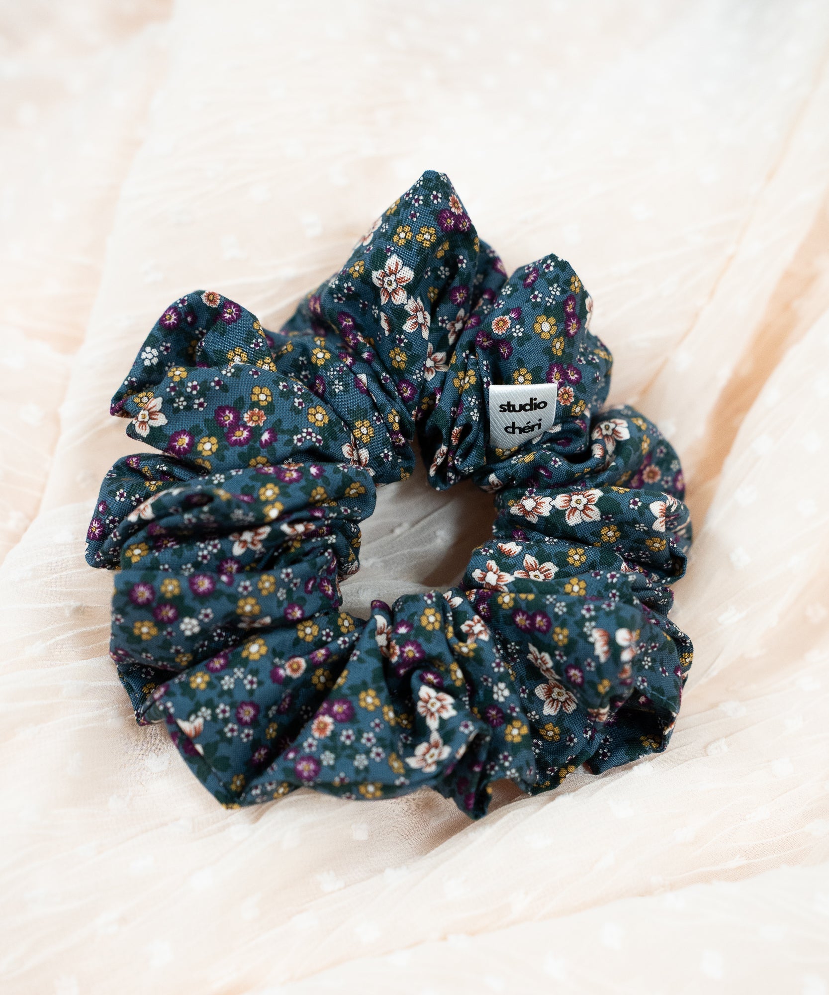WILDFLOWER - Surprise Scrunchie LIMITED - Grün - Studio Chéri