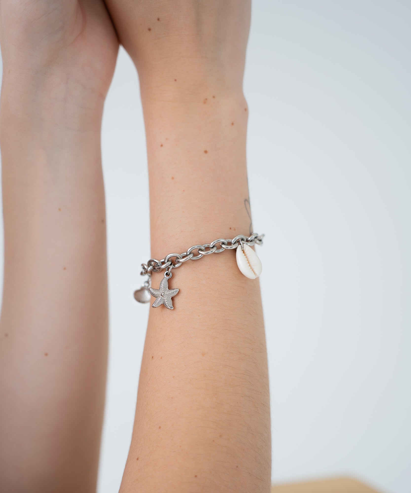 Liora - Silber Charm-Armband