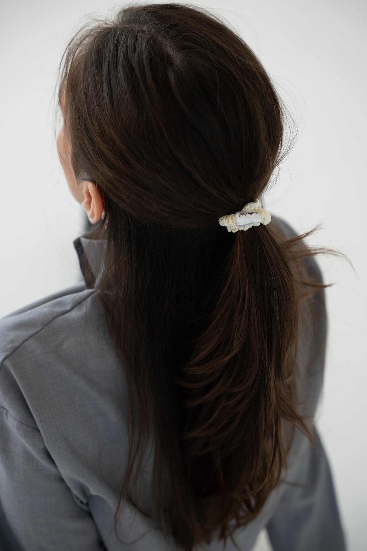Petite Scrunchies aus Seide - Studio Edition Champagner