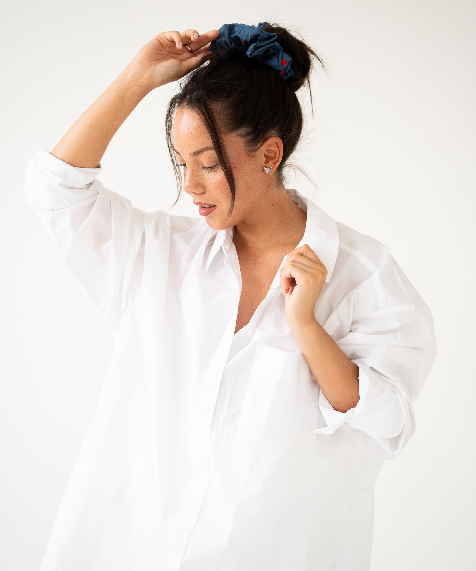 Capri Love - Jeans Scrunchie mit Herzen - Blau - Studio Chéri
