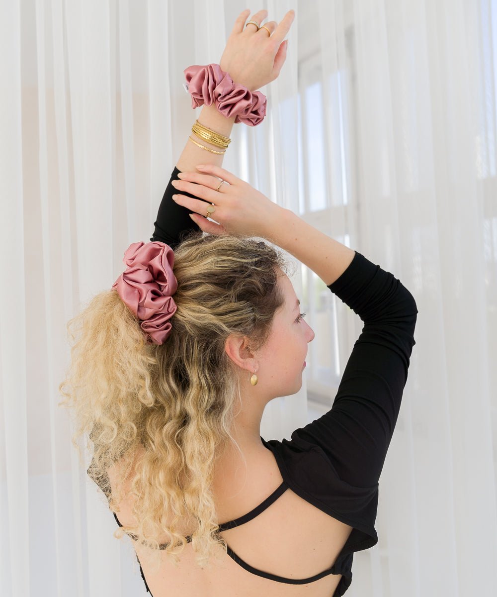 CLAIRE - Satin Scrunchie | Rose - Rosa - Fizz & Femme
