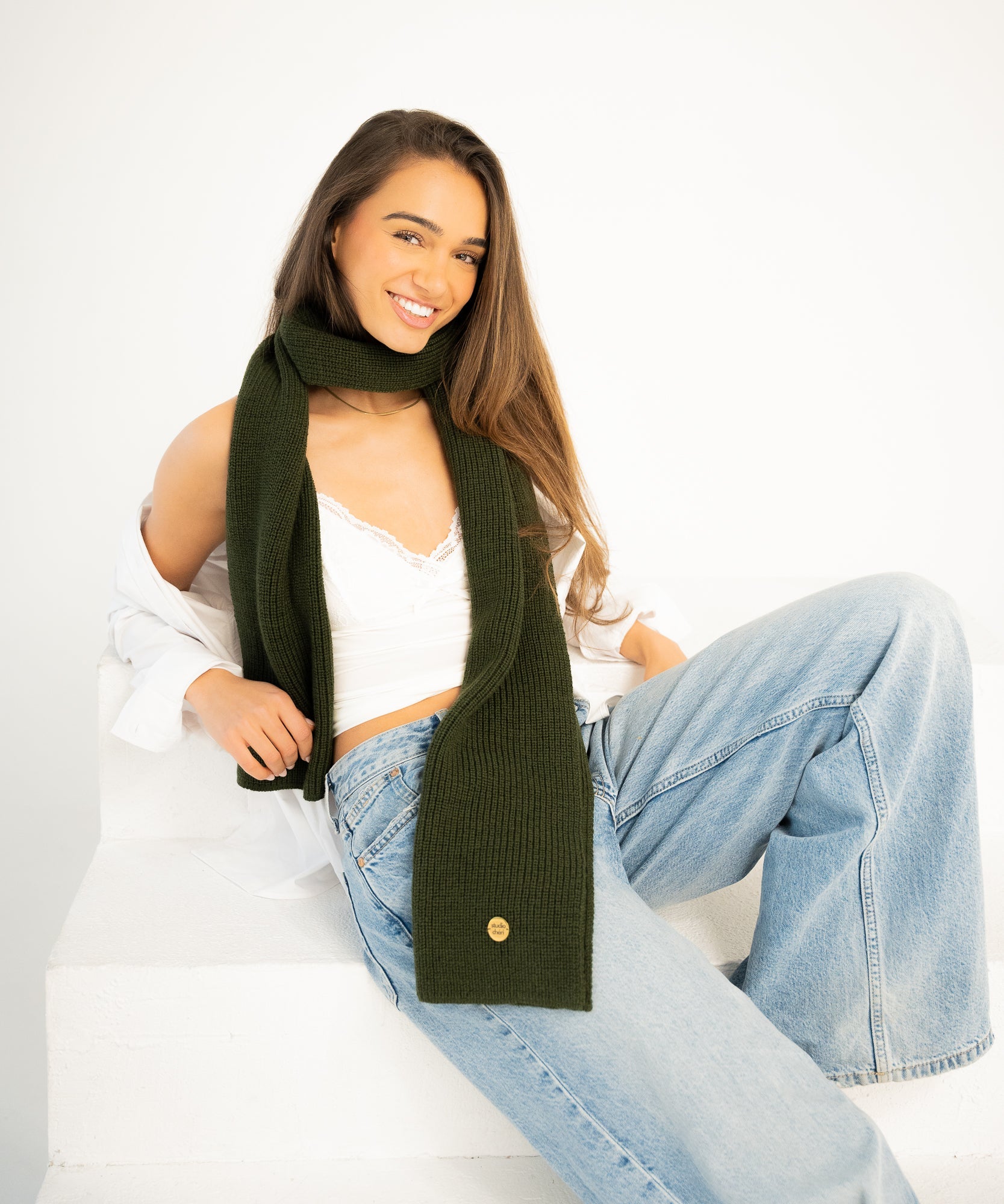 Cleo Schal aus Merinowolle - Olive - Grün - Studio Chéri