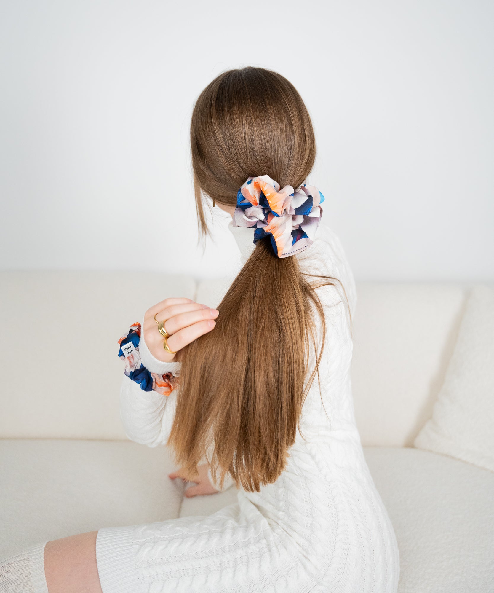 FLEUR DE GLACE - Scrunchie mit Blümchenmuster - Blau - Studio Chéri