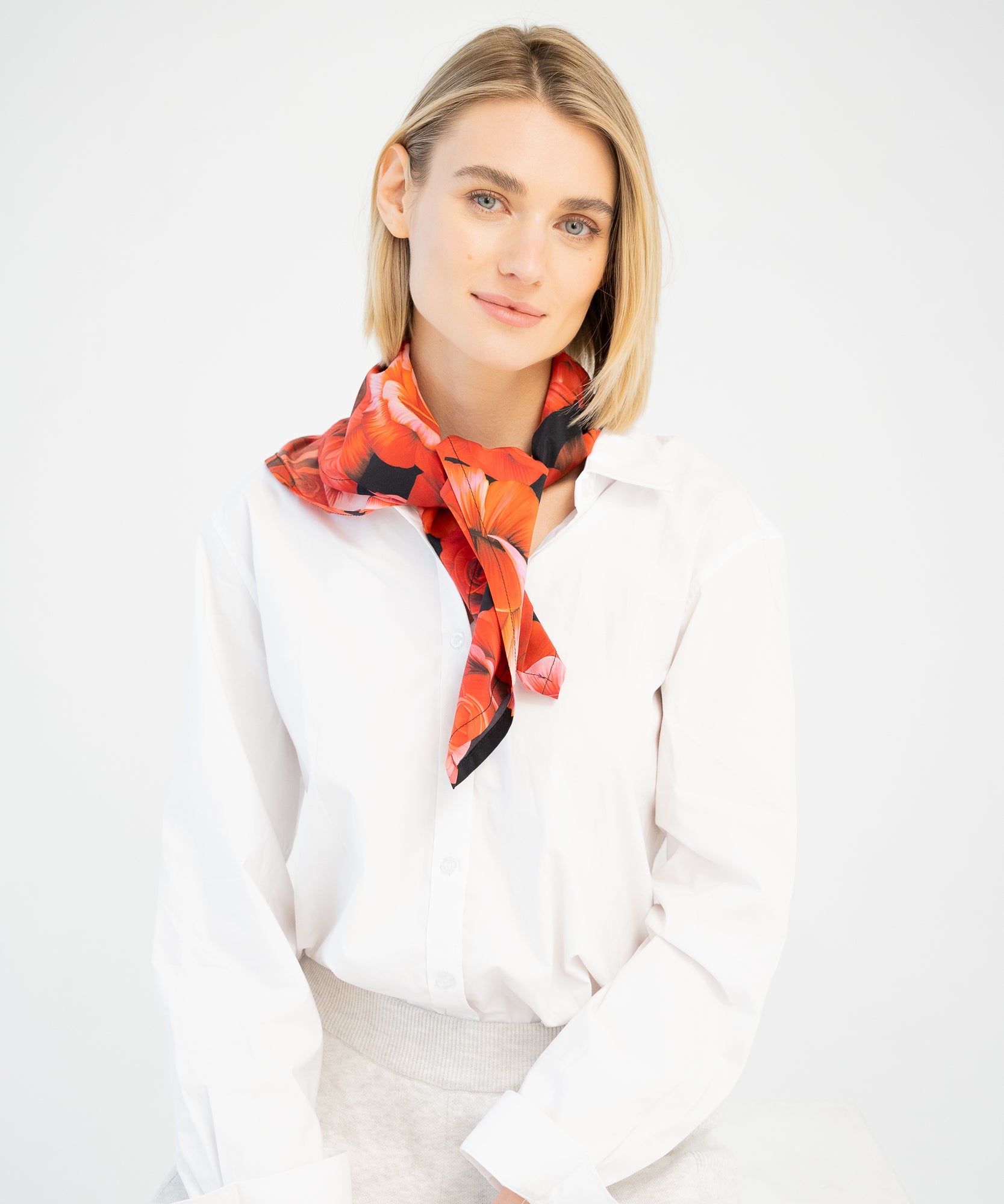 GRAND ROSE | Seidentuch - Schwarz/Rot - Studio Chéri