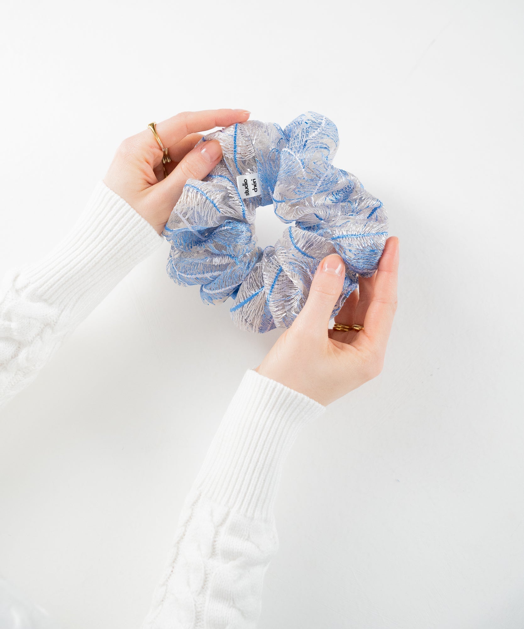 ICE FEATHER - Scrunchie mit Federn - Blau - Studio Chéri