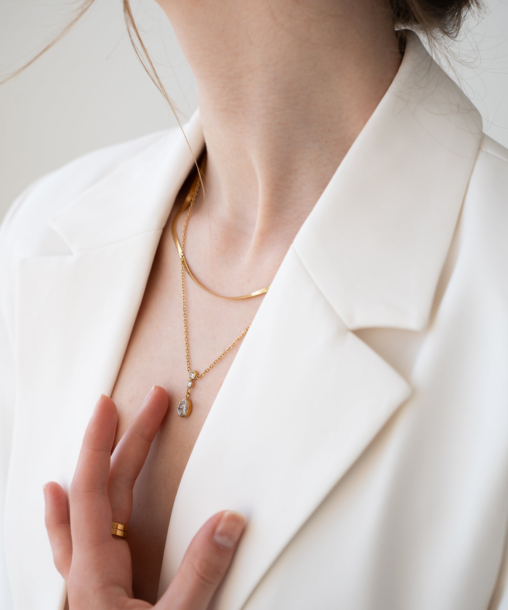 Mae - 18K Goldkette mit Schmuckstein - Gold - Studio Chéri