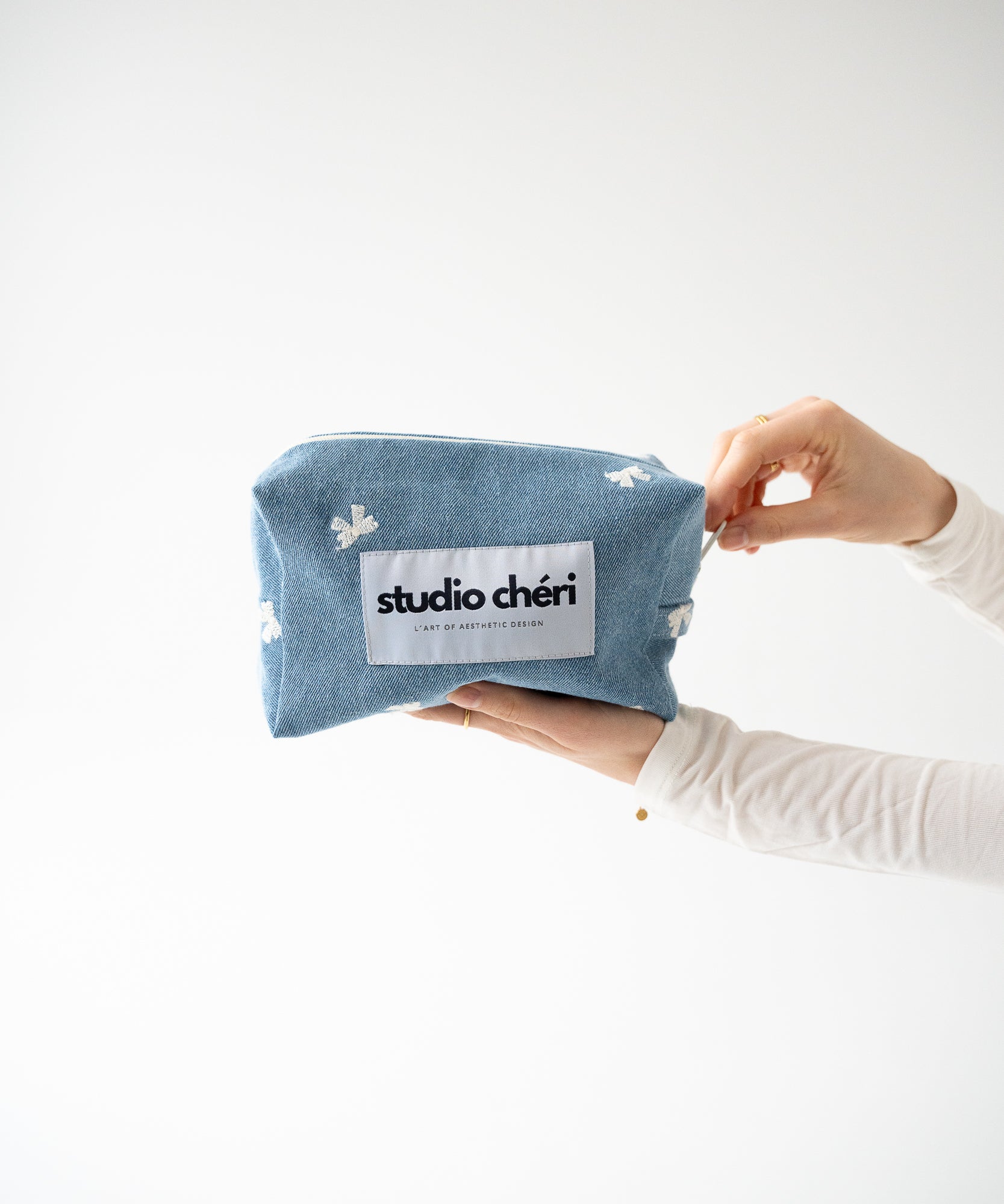 MAGGIE - Kosmetiktasche | Bow Dreams - Blau - Studio Chéri