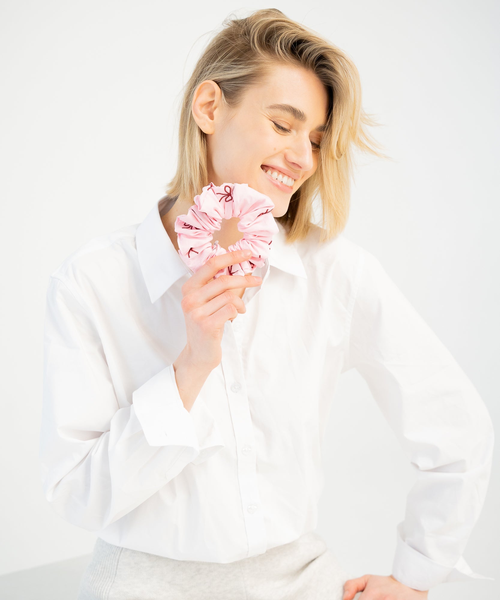MAISON ROSE - Scrunchie mit Schleife - Rosa/Pink - Studio Chéri