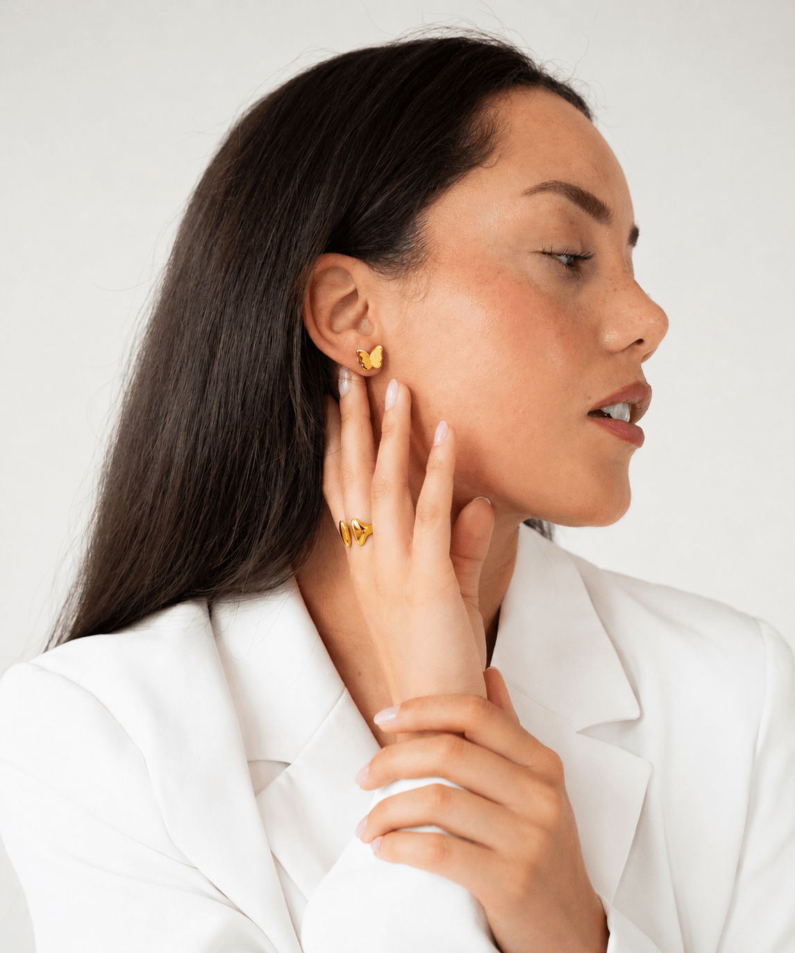 Nami - 18K Gold Schmetterling Ohrstecker - gold - Studio Chéri