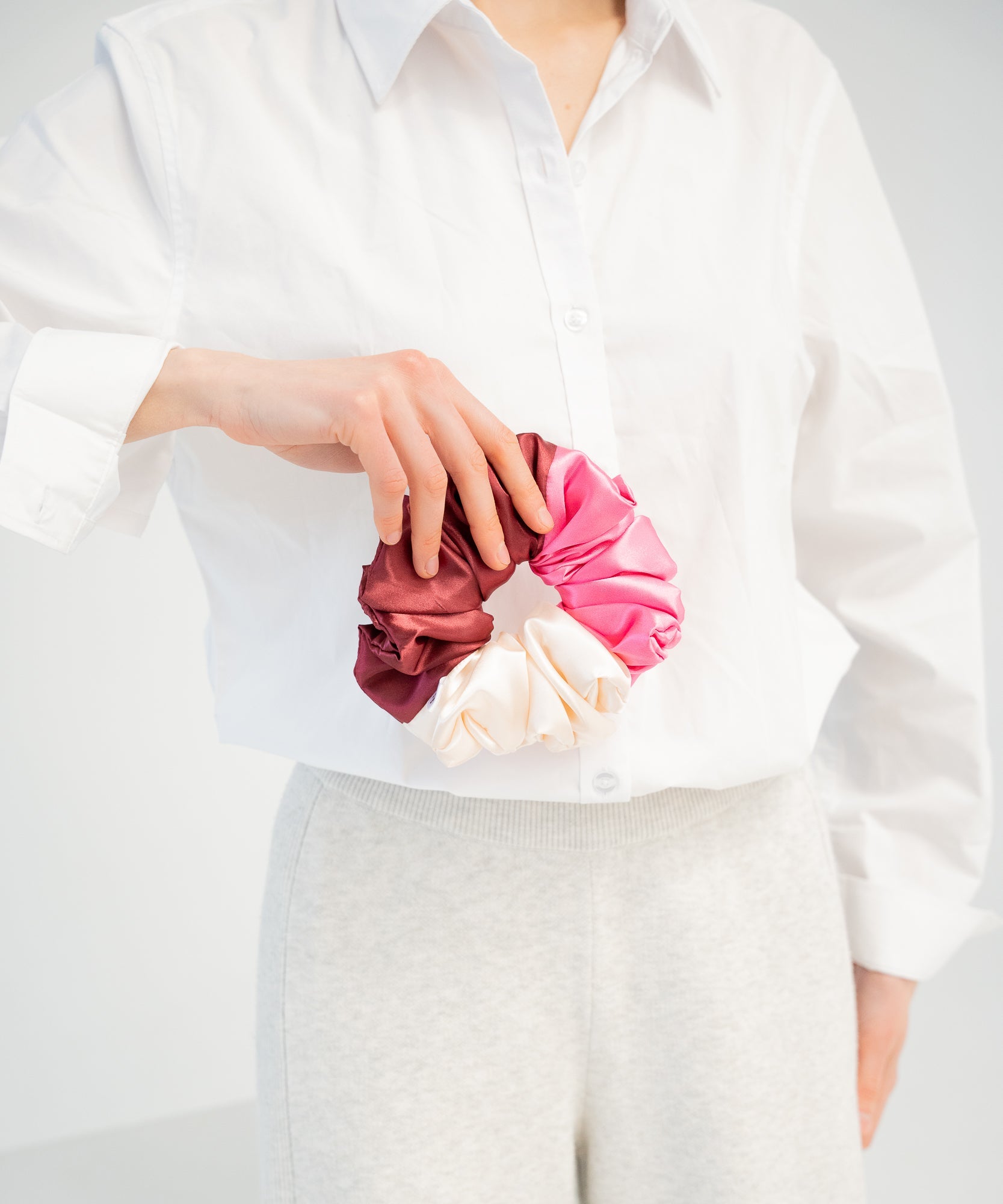 OMBRE AMOUR - Scrunchie mit Farbverlauf - Weiß/Rot/Rosa - Studio Chéri