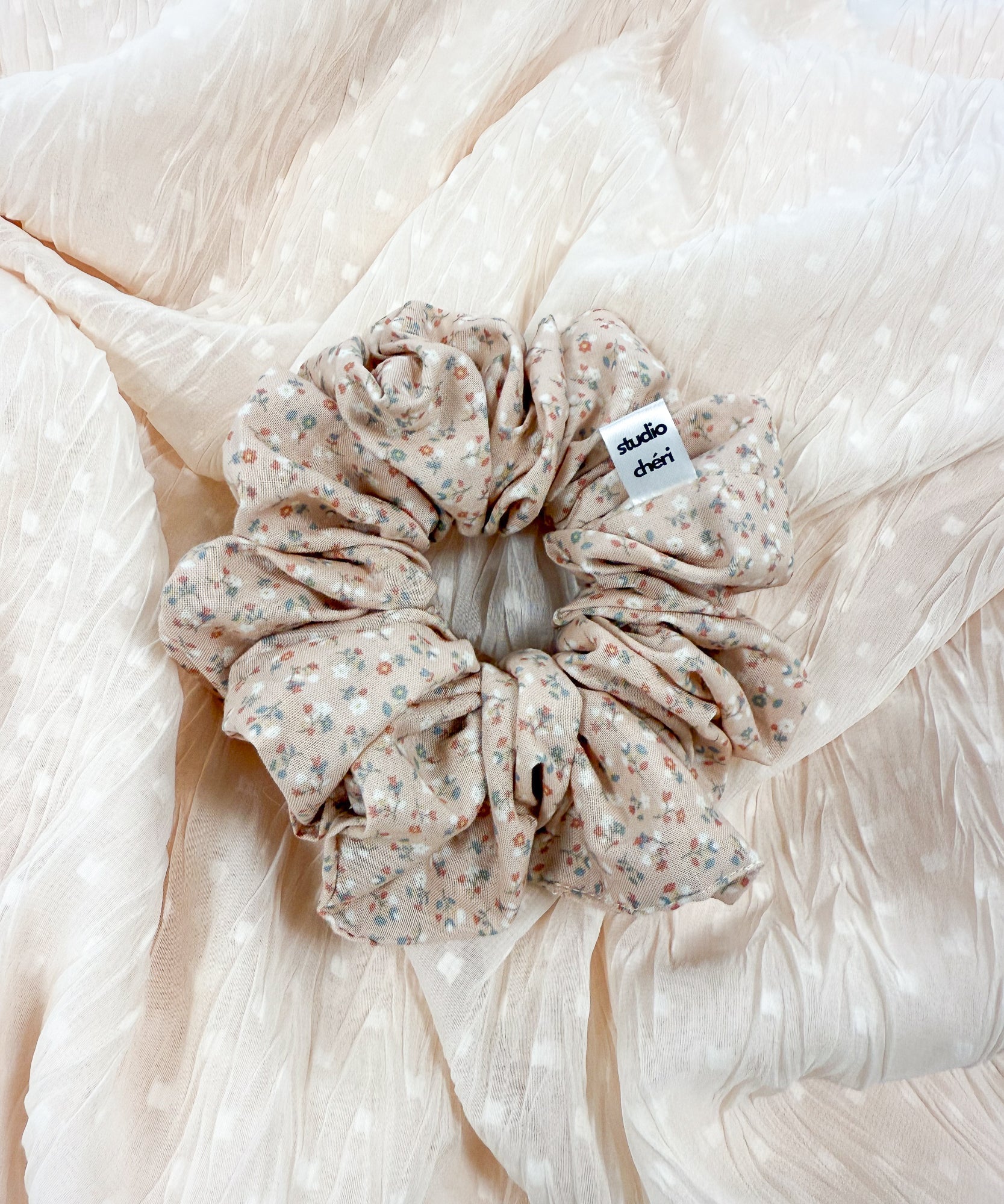 PETITE FLEUR - Surprise Scrunchie LIMITED - Grün - Studio Chéri