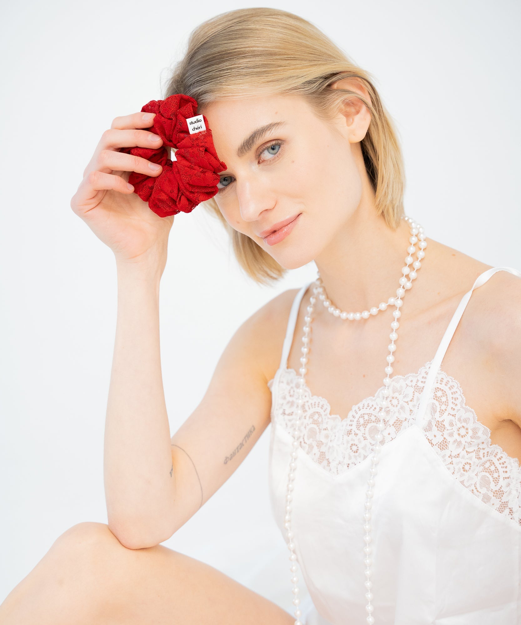 ROUGE - Scrunchie aus Spitze - Rot - Studio Chéri