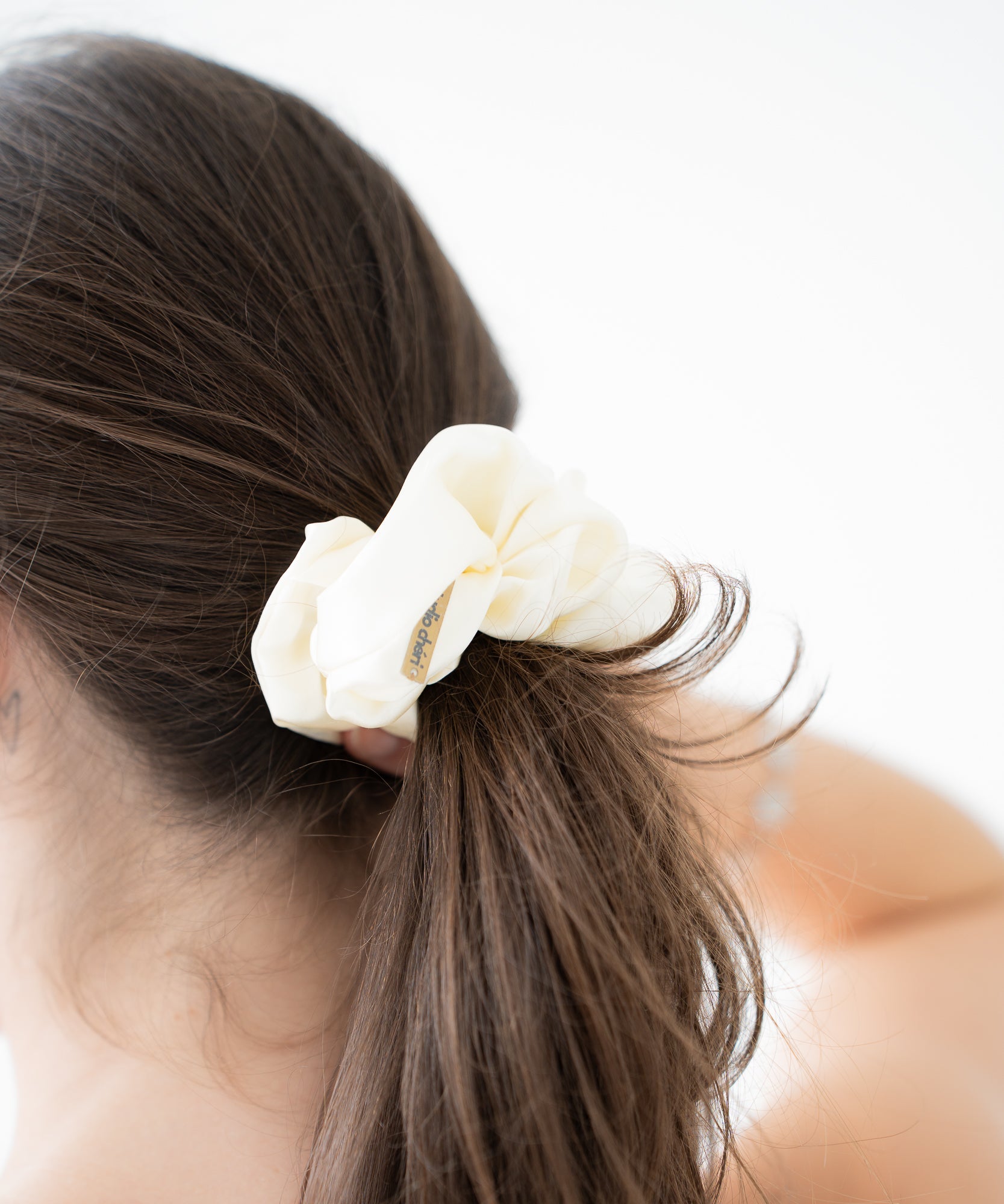 Scrunchie aus Seide - Champagne - weiß - Studio Chéri