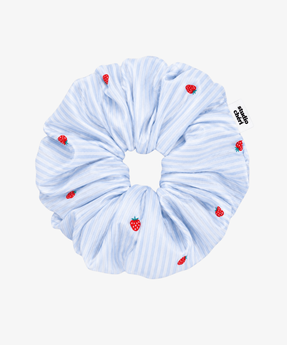 Sweet Like Strawberry - Scrunchie mit Erdbeeren - Blau - Studio Chéri